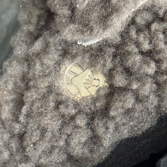 Birkenstock Arizona Split Teddy Rivet Logo. Size 36 (US 5.0), narrow fit. EC. - Picture 7 of 12